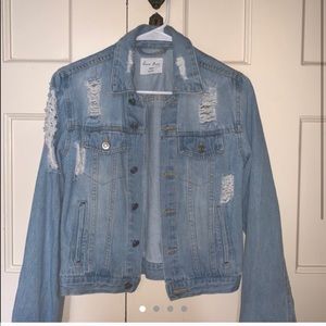 Women’s jean jacket from the brand Love Tree